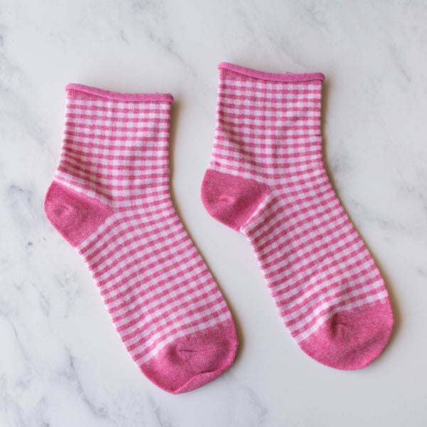 Picnic Mid Crew Socks: Pink - Daily Magic