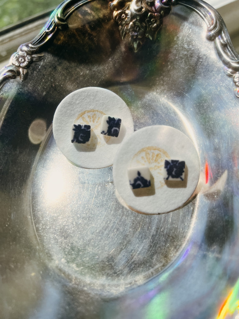 Toile Garden Studs - Daily Magic