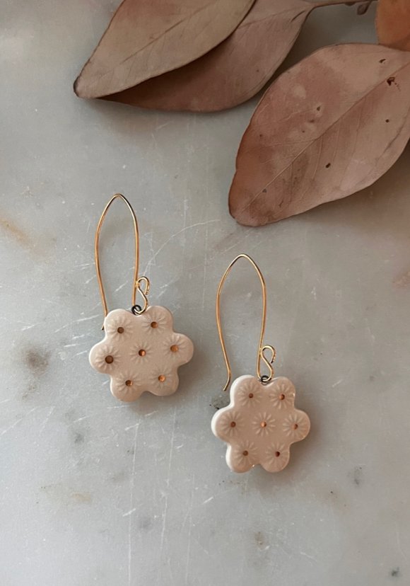 Gilded Garden: Retro Daisy Flower Porcelain Drop Statement Earrings - Daily Magic